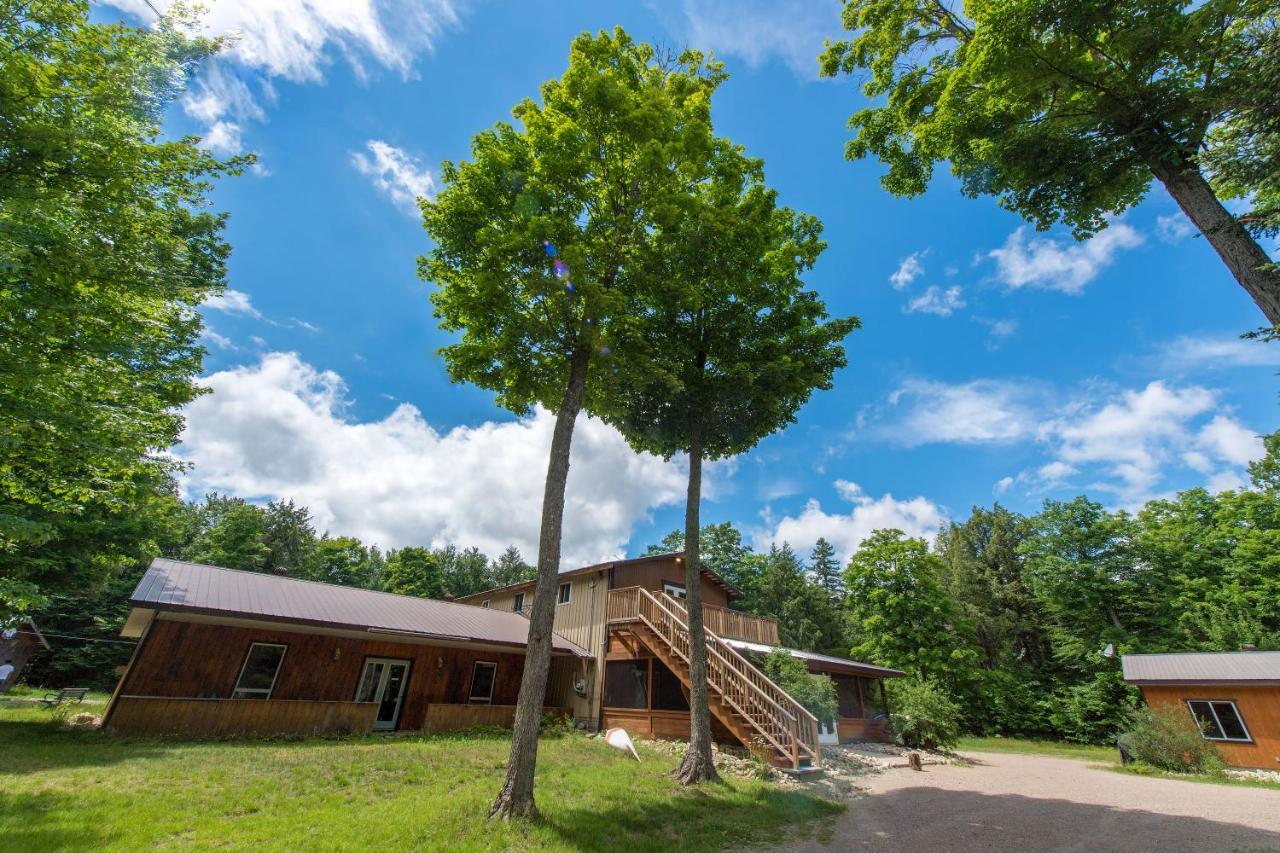 Madawaska Lodge-Cottage Extérieur photo