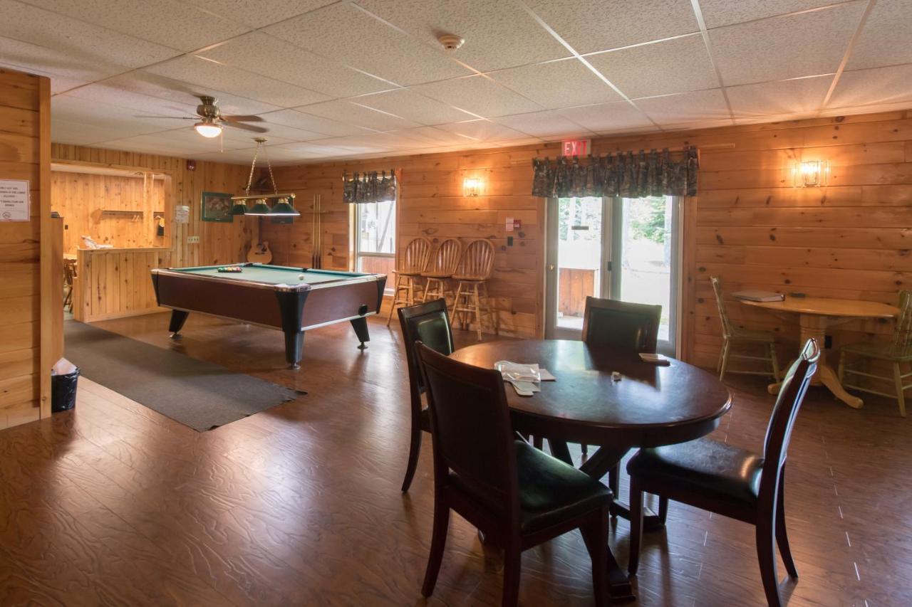 Madawaska Lodge-Cottage Extérieur photo