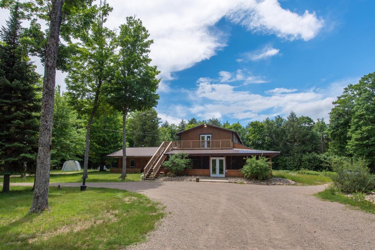 Madawaska Lodge-Cottage Extérieur photo