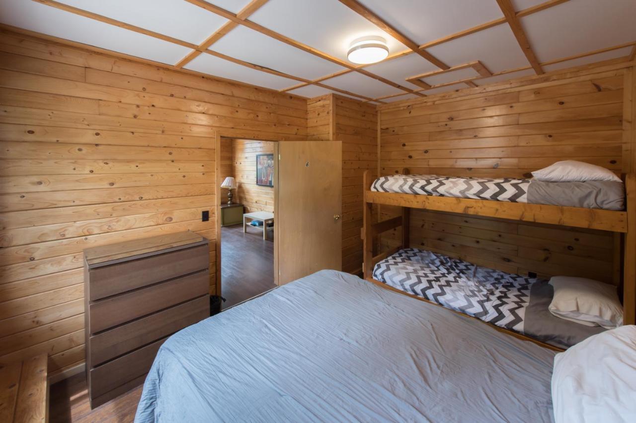 Madawaska Lodge-Cottage Extérieur photo