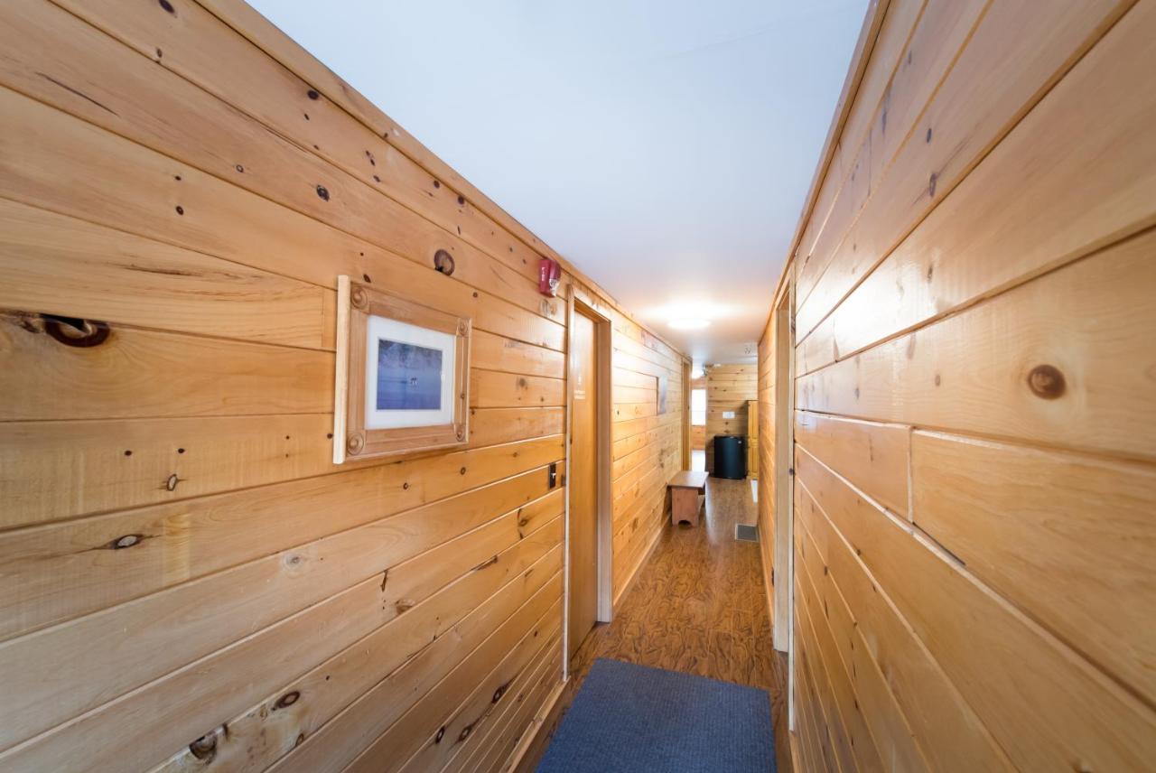Madawaska Lodge-Cottage Extérieur photo